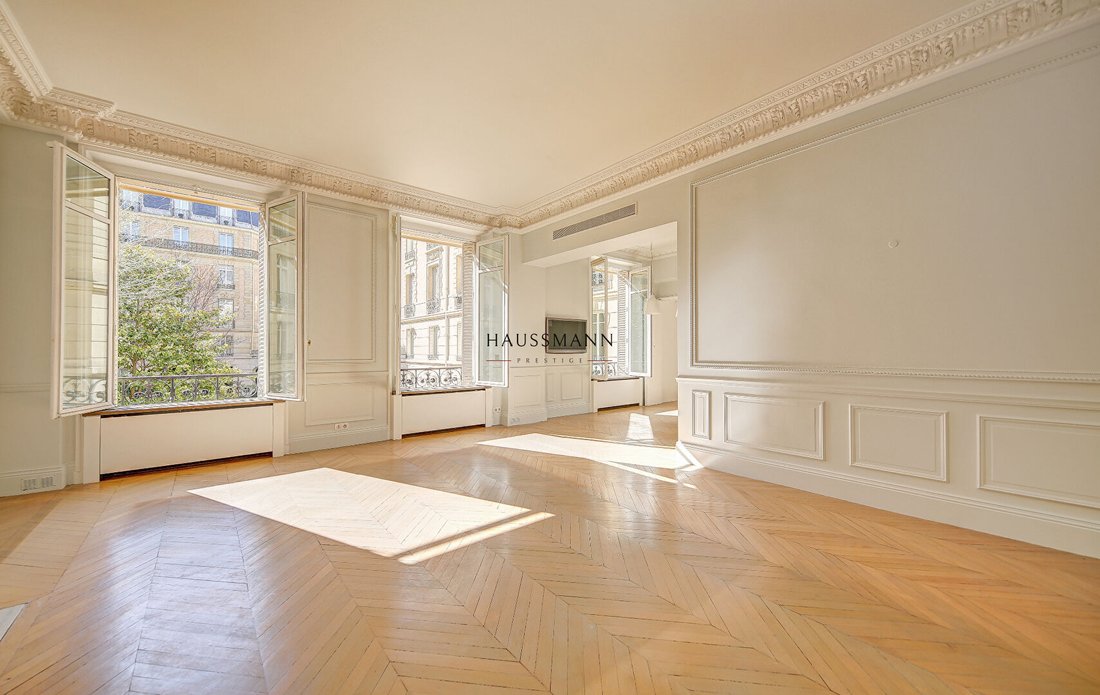 Apartment in Triangle d'Or, Paris 8e Arrondissement, Paris 1 - 18345934