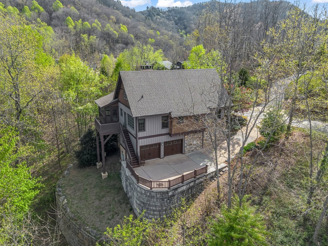 House in Black Mountain, North Carolina, United States 2 - 18346158