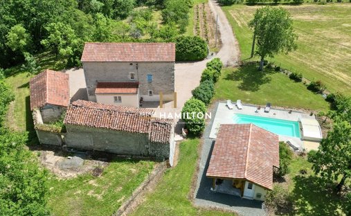 Villa in Cordes-sur-Ciel, Occitania, France 1