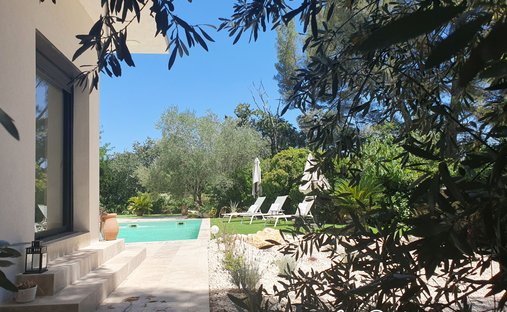 Villa in Camplanier, Nimes, France 1
