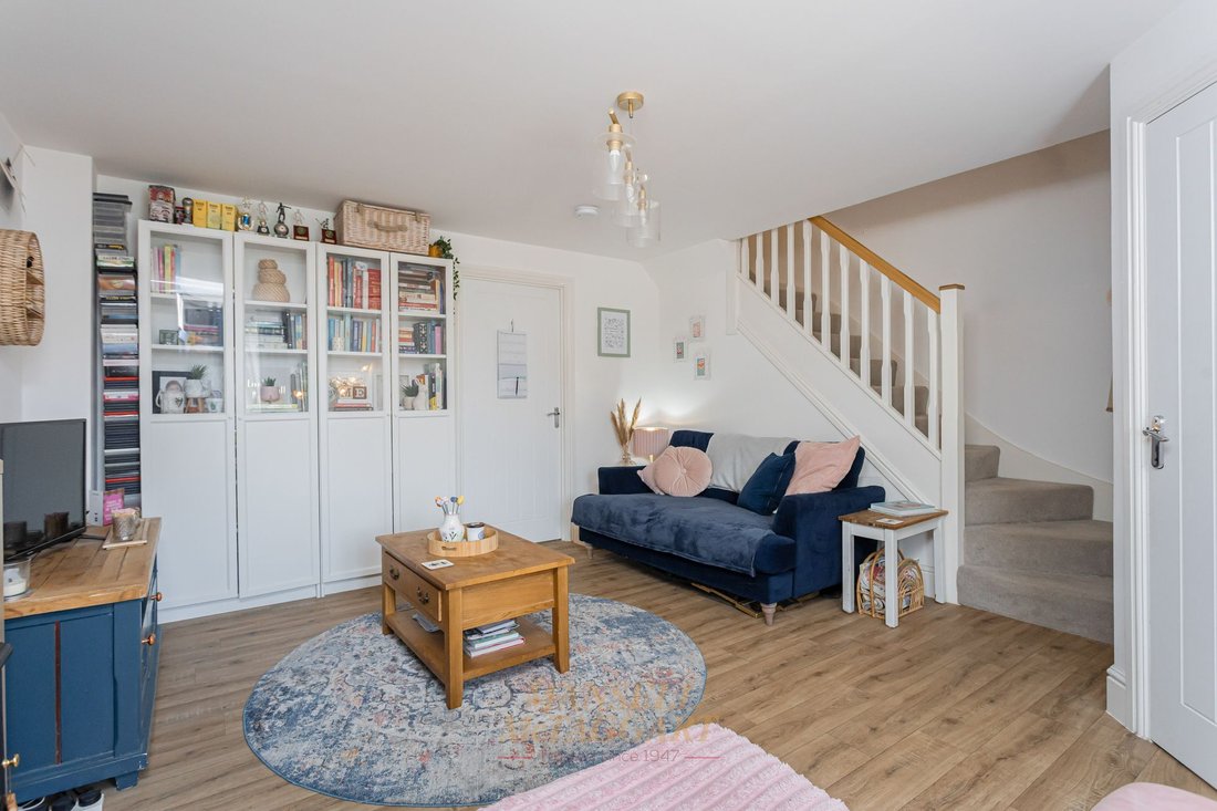 House in Horley, England 2 - 18344395