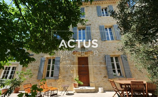 House in Le Pilon Blanc, Salon-de-Provence, France 1