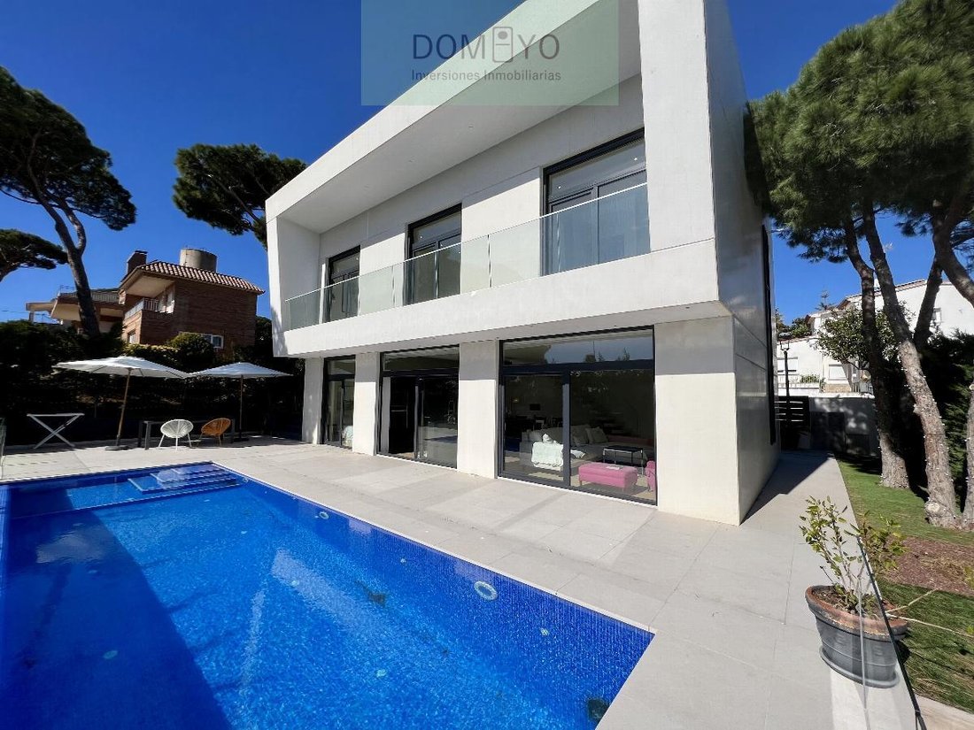 House in Sant Feliu de Guixols, Catalonia, Spain 2 - 15125260
