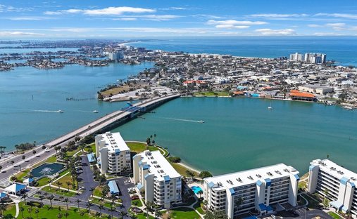 Condo in St. Petersburg, Florida, United States 1