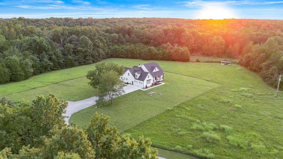 House in Shelbyville, Tennessee, United States 2 - 18345452