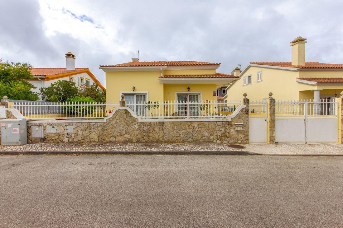 Villa in Azeitao (Sao Lourenco e Sao Simao), Setubal, Portugal 2 - 18344438