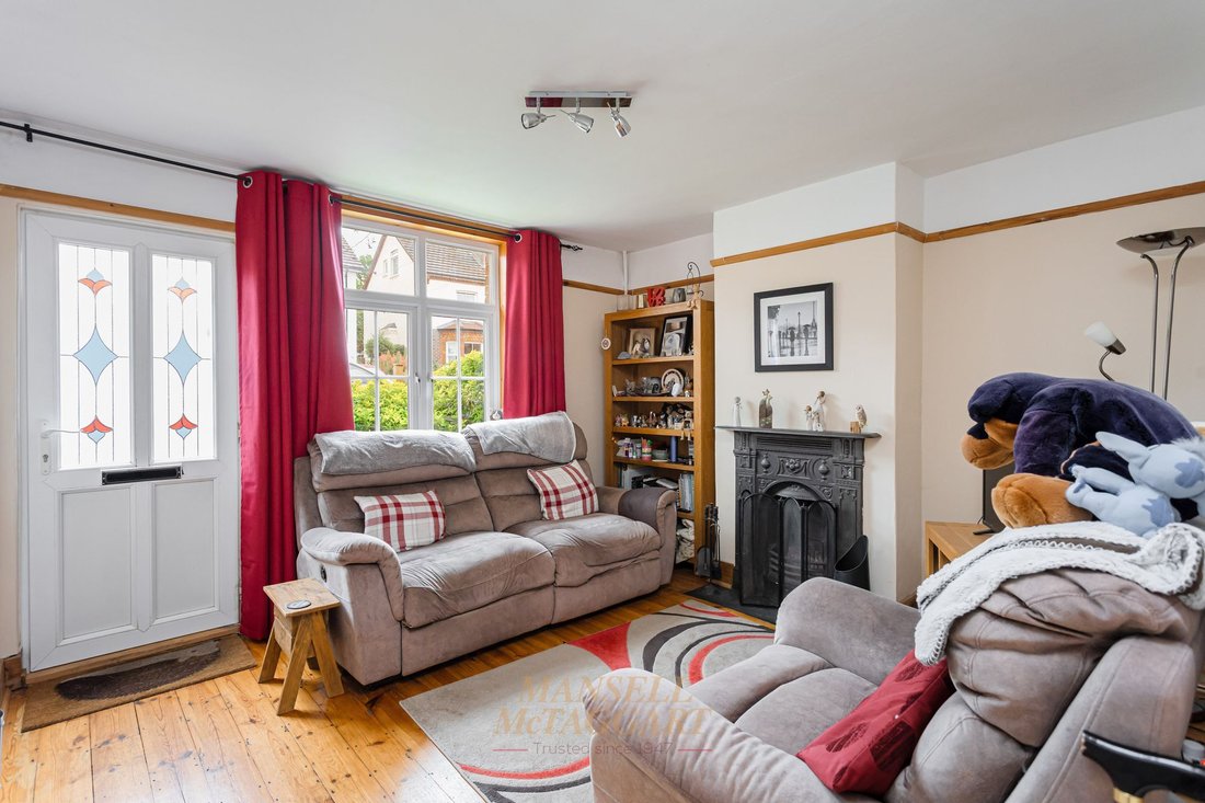 House in Godstone, England 3 - 18344400