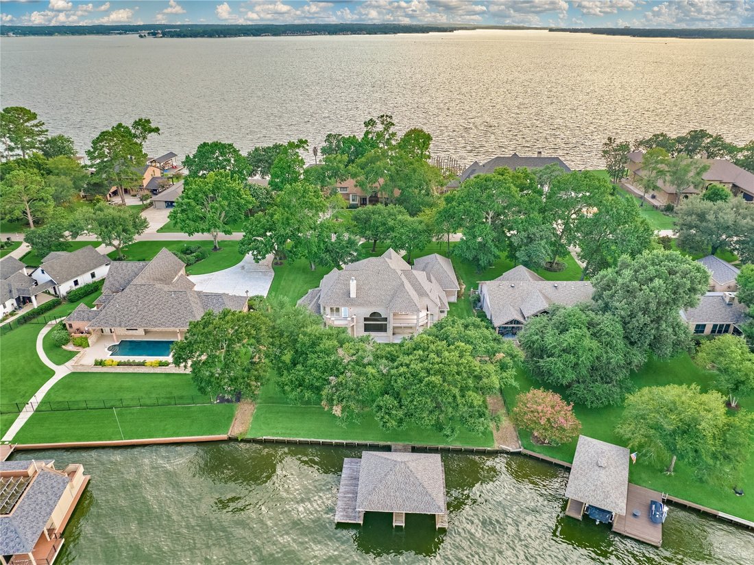 House in Willis, Texas, United States 1 - 18344091