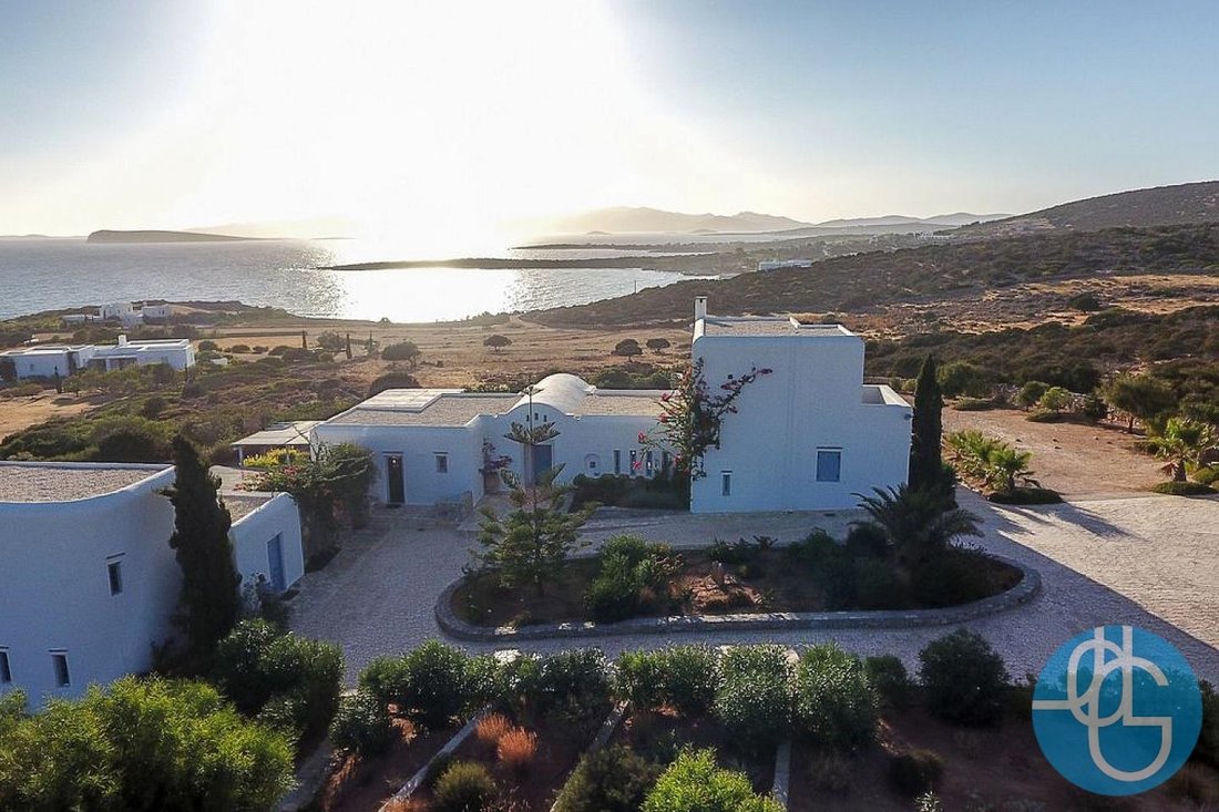 Villa in Paros, Aegean, Greece 1 - 18346376