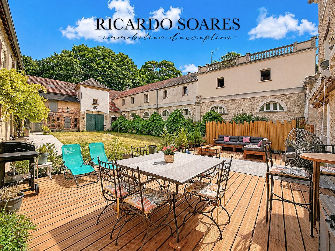 Villa in Le Thillay, Ile-de-France, France 1 - 18328514