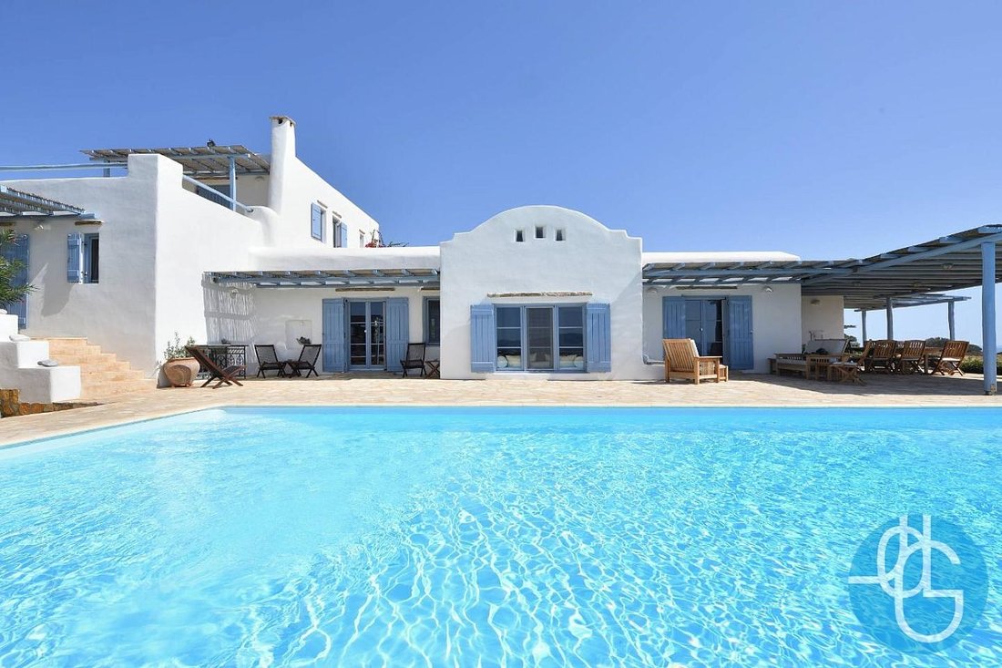 Villa in Paros, Aegean, Greece 2 - 18346376