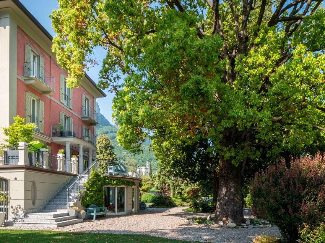 Villa in Lenno, Lombardy, Italy 3 - 18348957