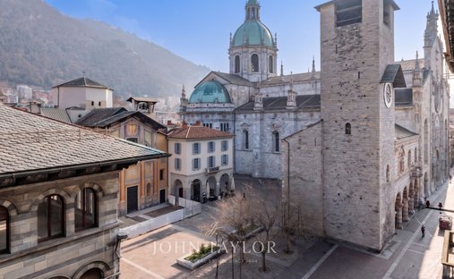 Apartment in Historic Center, Como, Lombardy 1