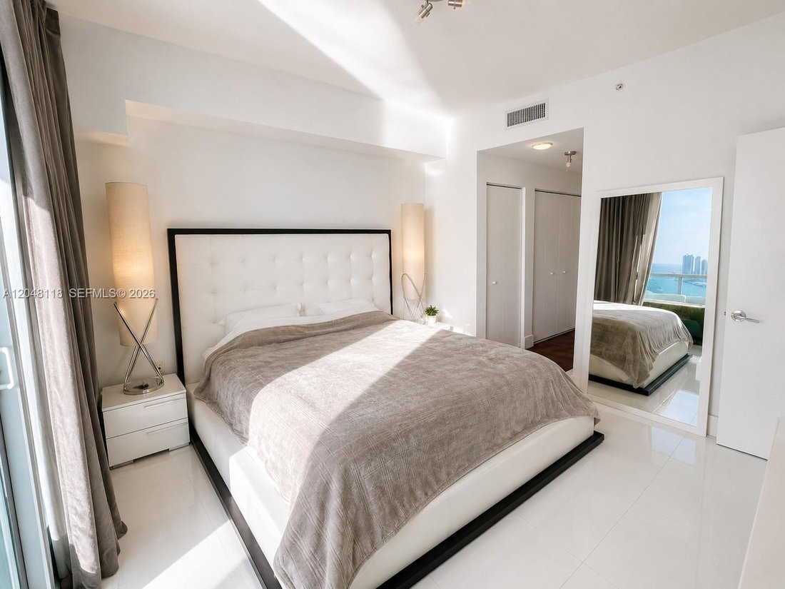 Condo in Miami, Florida, United States 5 - 18345744