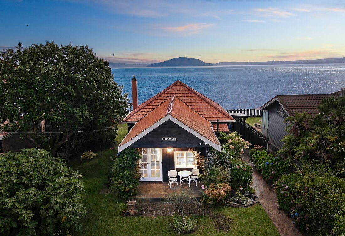 Rotorua, Bay of Plenty, New Zealand 1 - 17385412