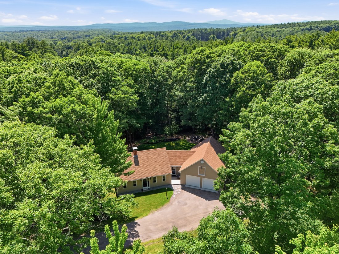 House in Gilmanton, New Hampshire, United States 2 - 18346868