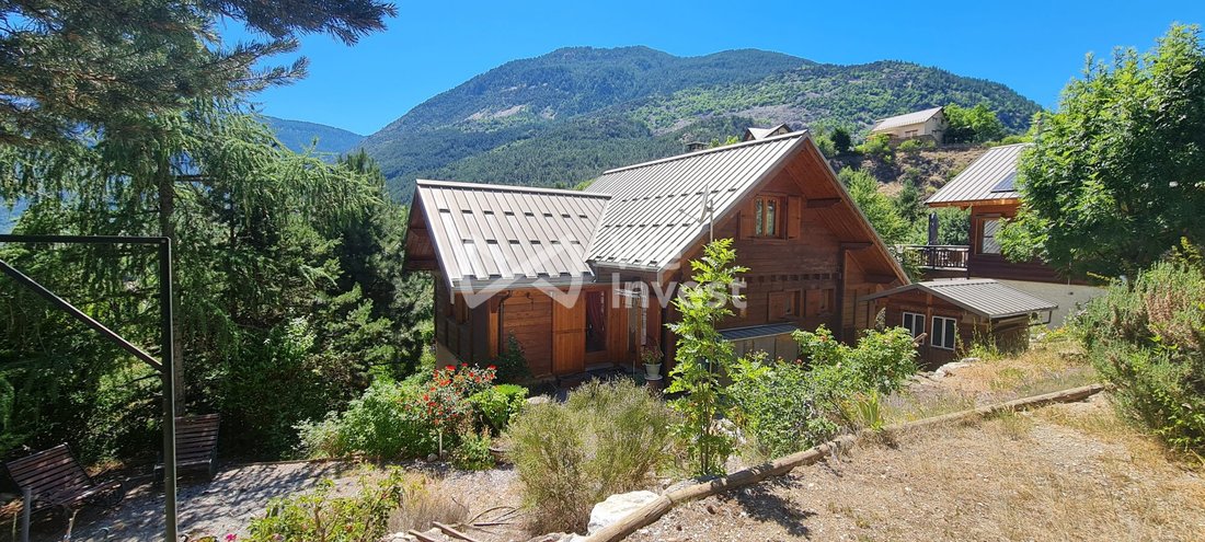 Chalet in Les Vigneaux, Provence-Alpes-Côte d'Azur, France 1 - 18348787