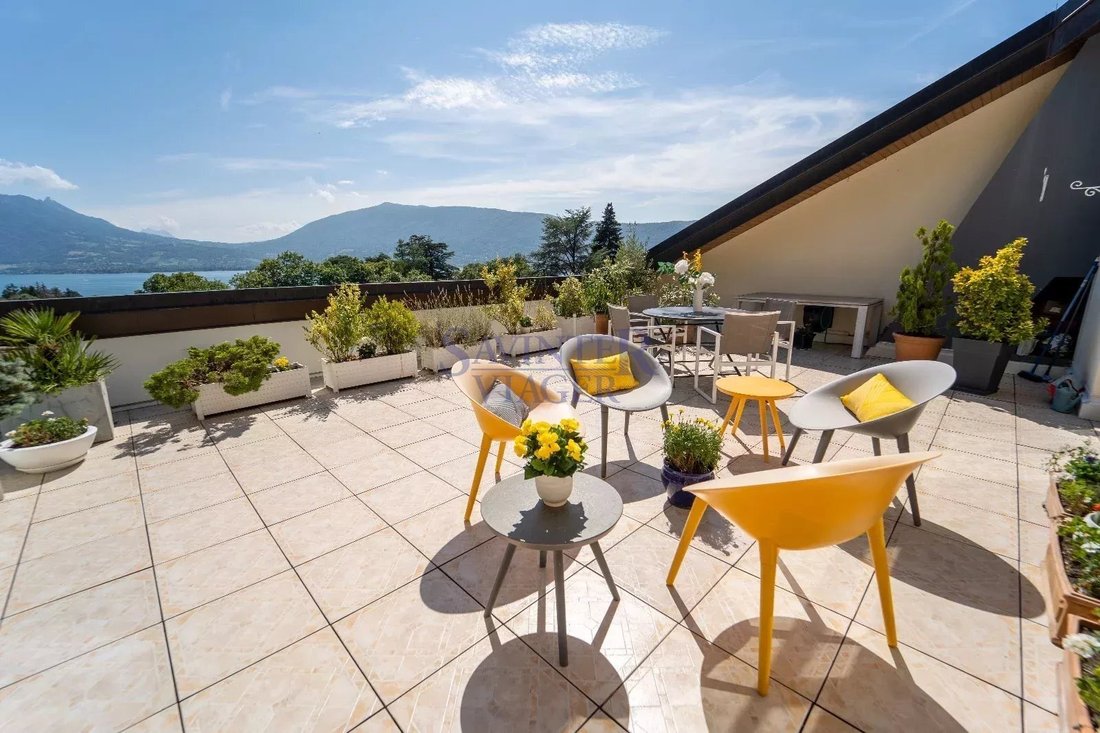 Apartment in Veyrier-du-Lac, Auvergne-Rhône-Alpes, France 3 - 18347295