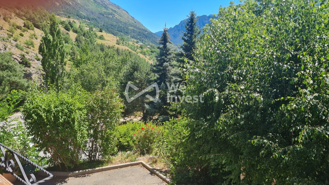 Chalet in Les Vigneaux, Provence-Alpes-Côte d'Azur, France 4 - 18348787