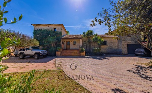 House in Centre Ville, Mauguio, France 1