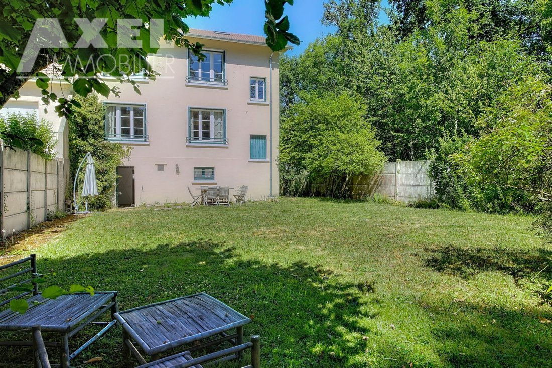 House in Bois de la Couronne, Bois-d'Arcy, France 1 - 18348782