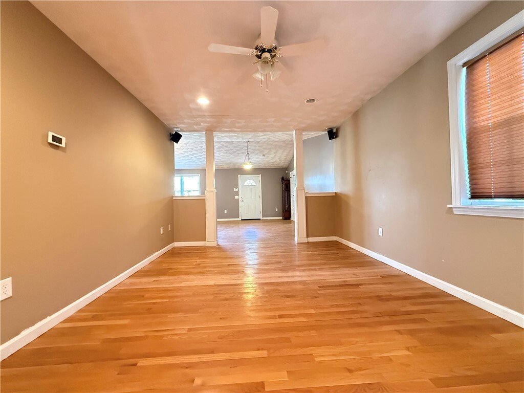 House in Cranston, Rhode Island, United States 5 - 18349141