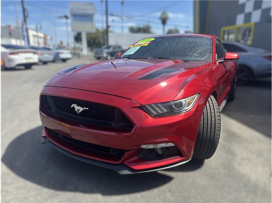 Coupe in Fresno, CA, United States 3 - 18347349