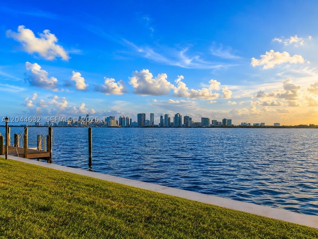 House in Miami Beach, Florida, United States 1 - 18340826
