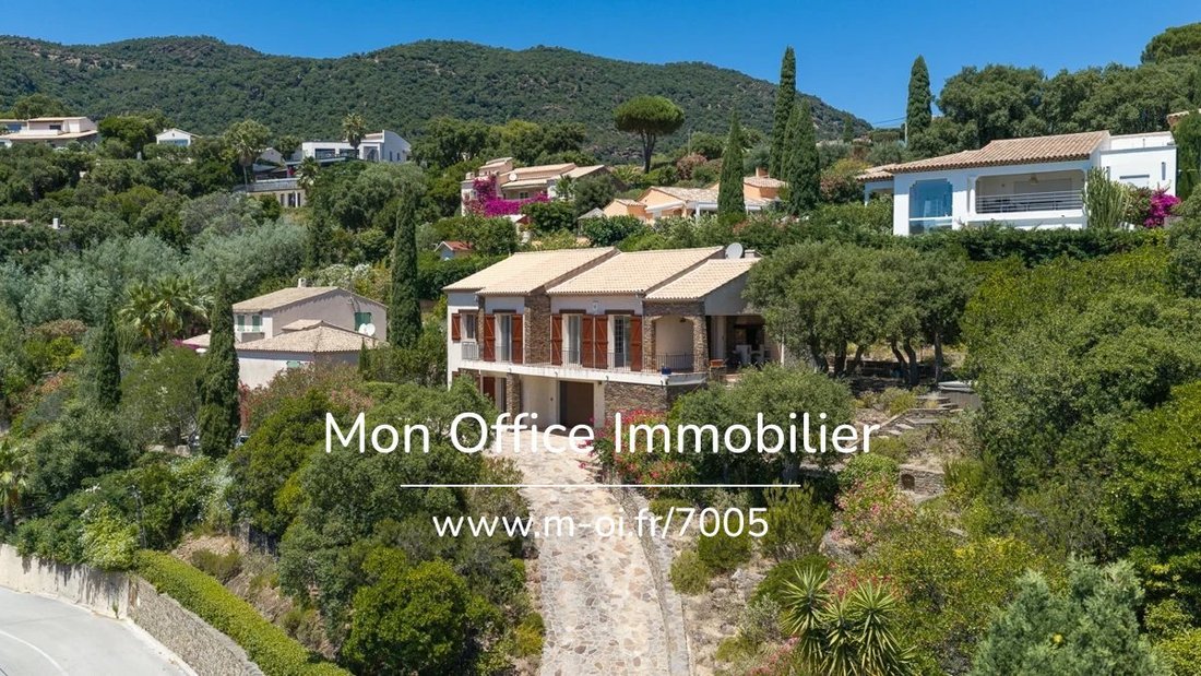 House in Nord, Cavalaire-sur-Mer, France 2 - 18329572
