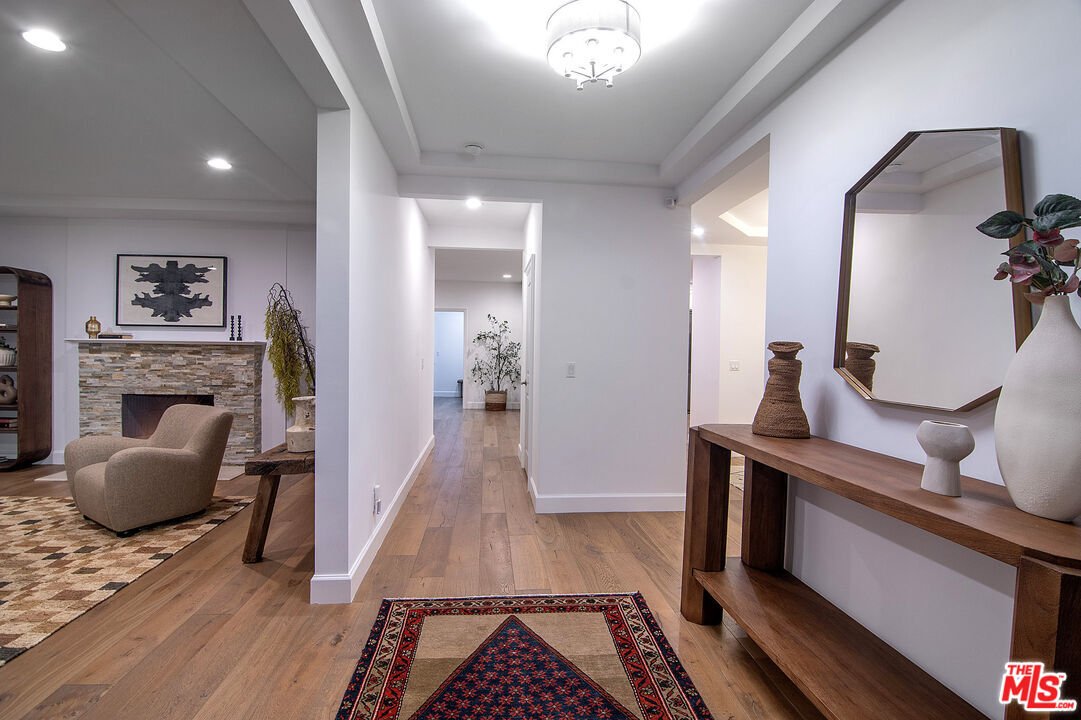 House in Los Angeles, California, United States 3 - 18348008