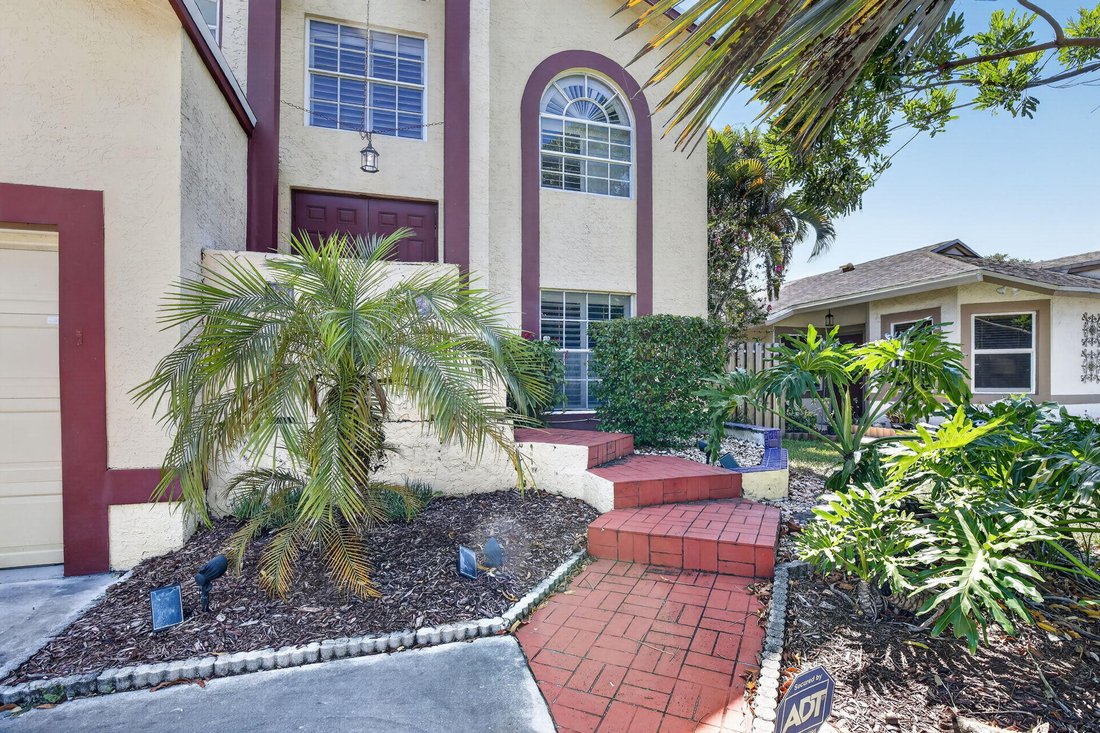 House in Fort Lauderdale, Florida, United States 5 - 18347218