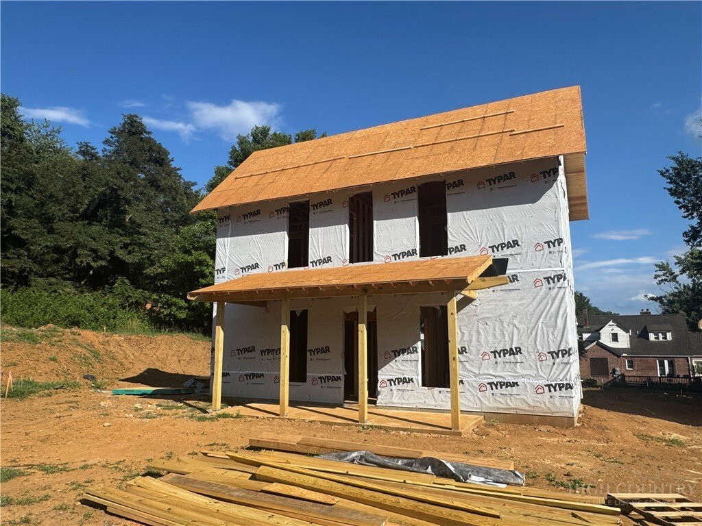 House in West Jefferson, North Carolina, United States 1 - 17984842
