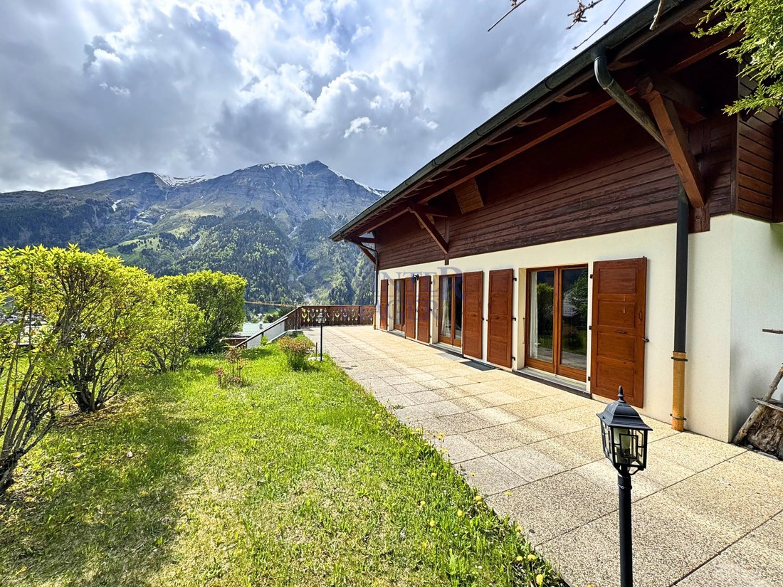 Apartment in Les Contamines-Montjoie, Auvergne-Rhône-Alpes, France 1 - 18347275