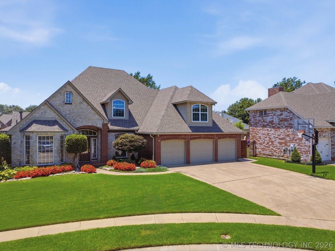 House in Broken Arrow, Oklahoma, United States 2 - 18346353