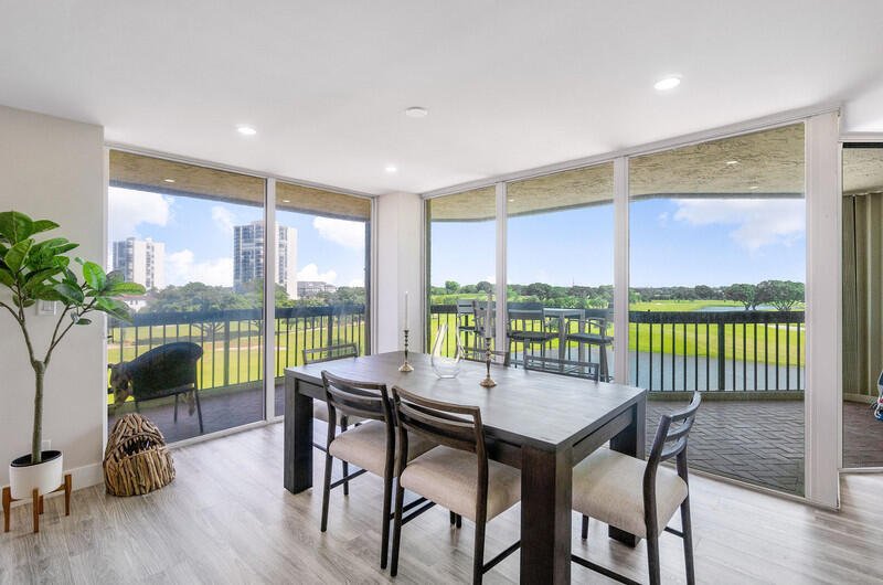 Condo in West Palm Beach, Florida, United States 4 - 18347215