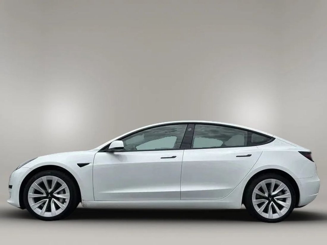 Sedan in Riverside, CA, United States 3 - 18347539