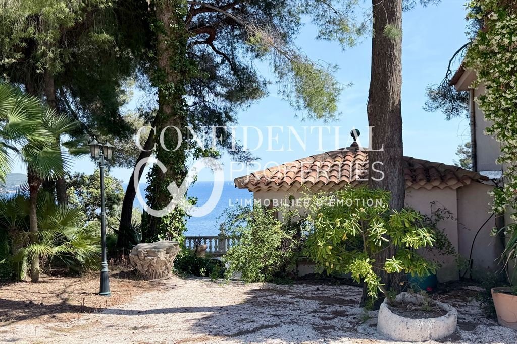 Estate in La Garde, Provence-Alpes-Côte d'Azur, France 3 - 18114666