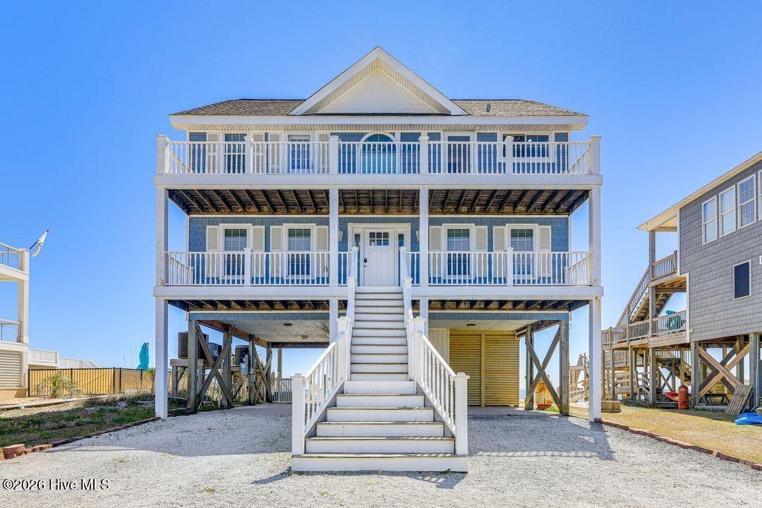 House in North Topsail Beach, North Carolina, United States 1 - 18349811