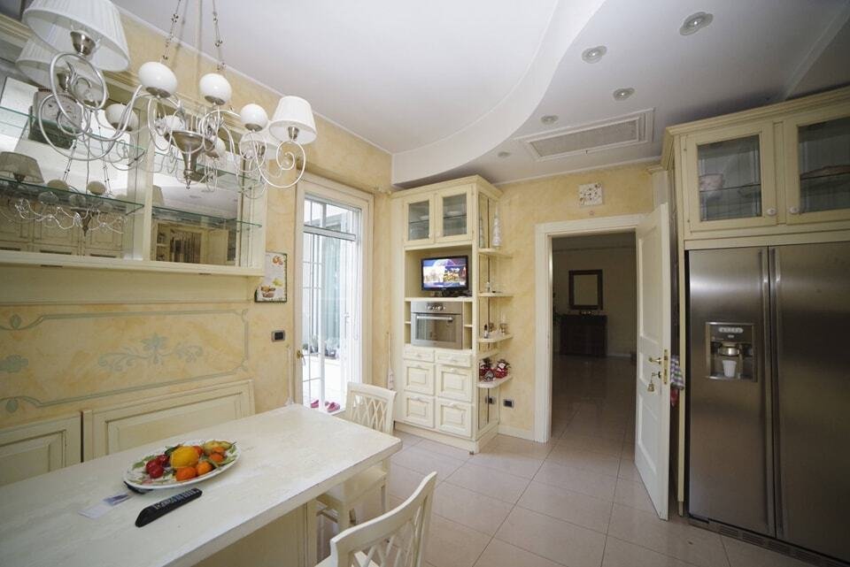 Villa in Agrate Brianza, Lombardy, Italy 4 - 18348023