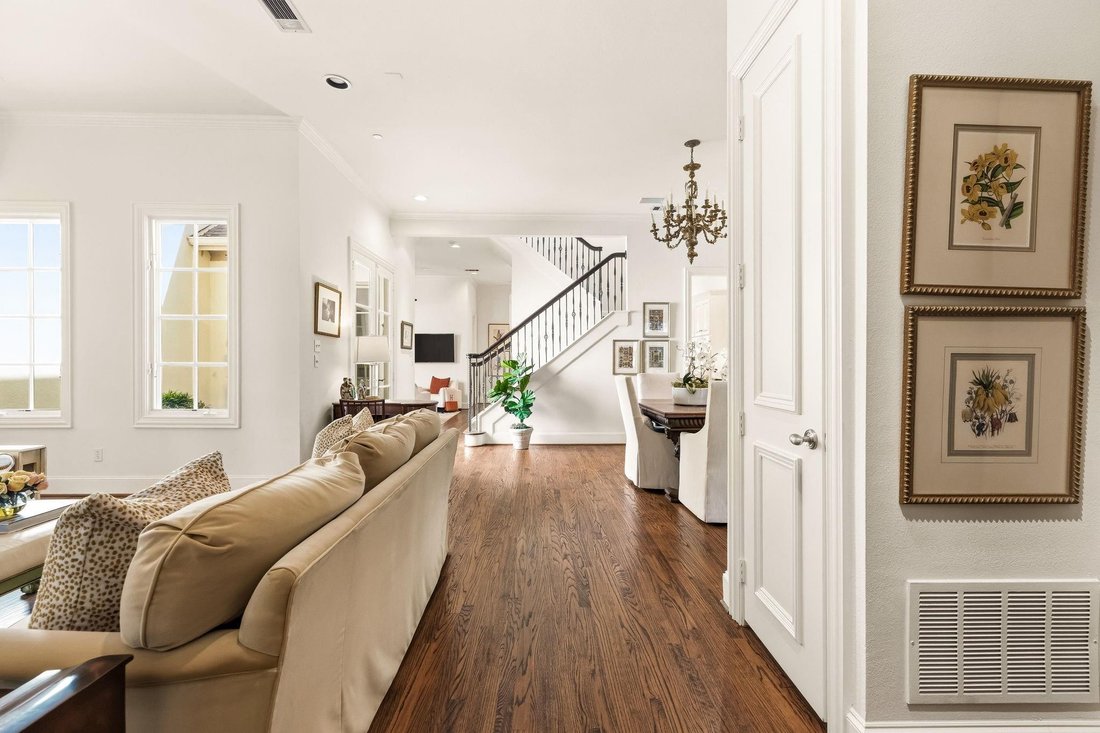Villa in Dallas, Texas, United States 5 - 18349888