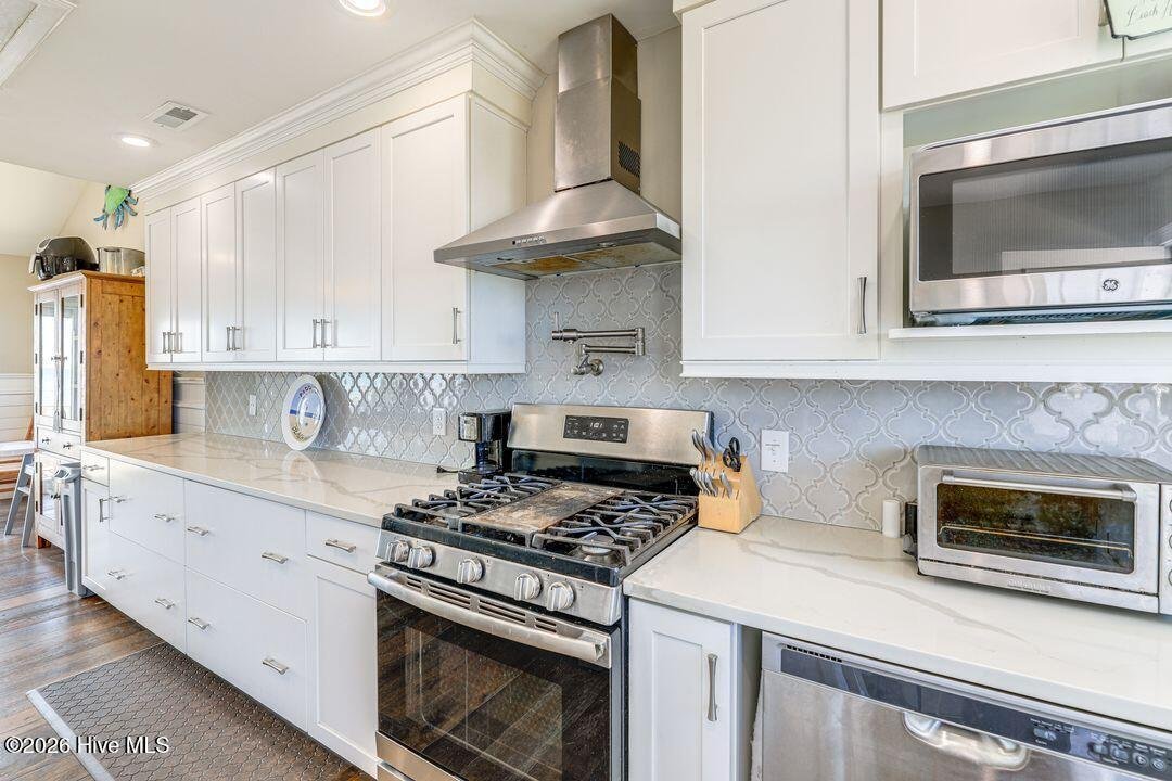 House in North Topsail Beach, North Carolina, United States 2 - 18349811