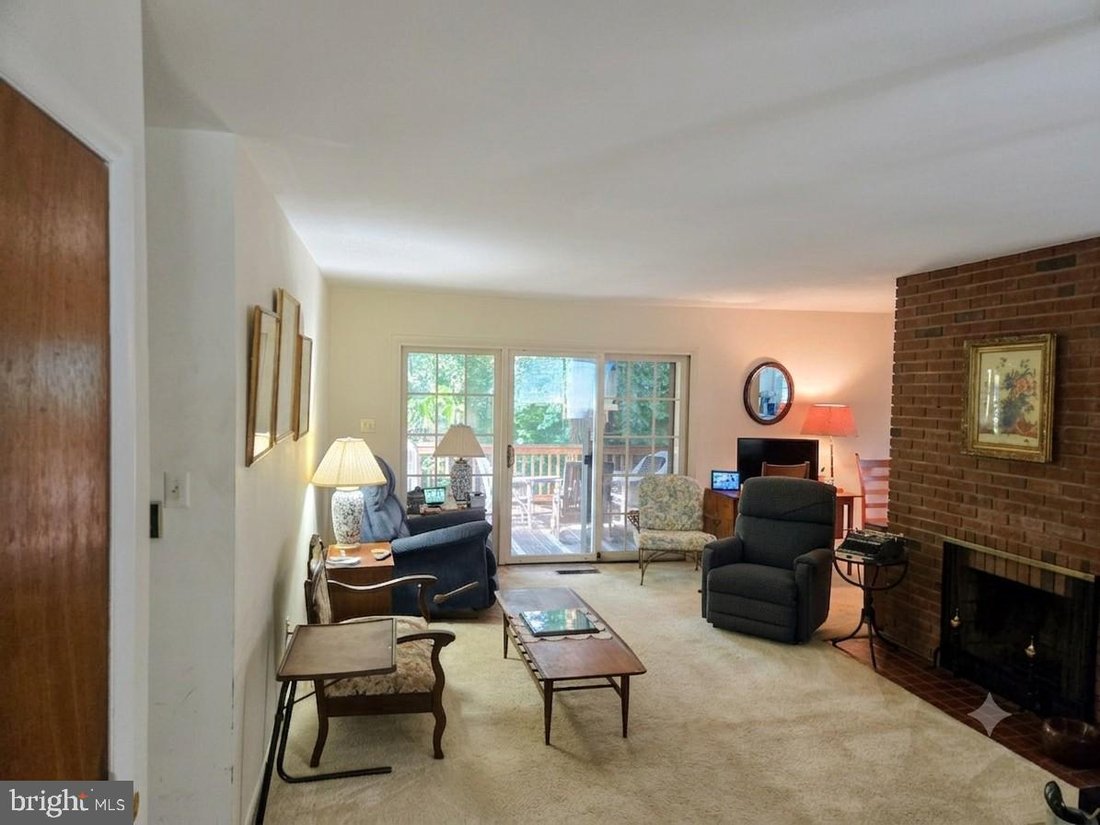 House in Fairfax, Virginia, United States 2 - 18348518
