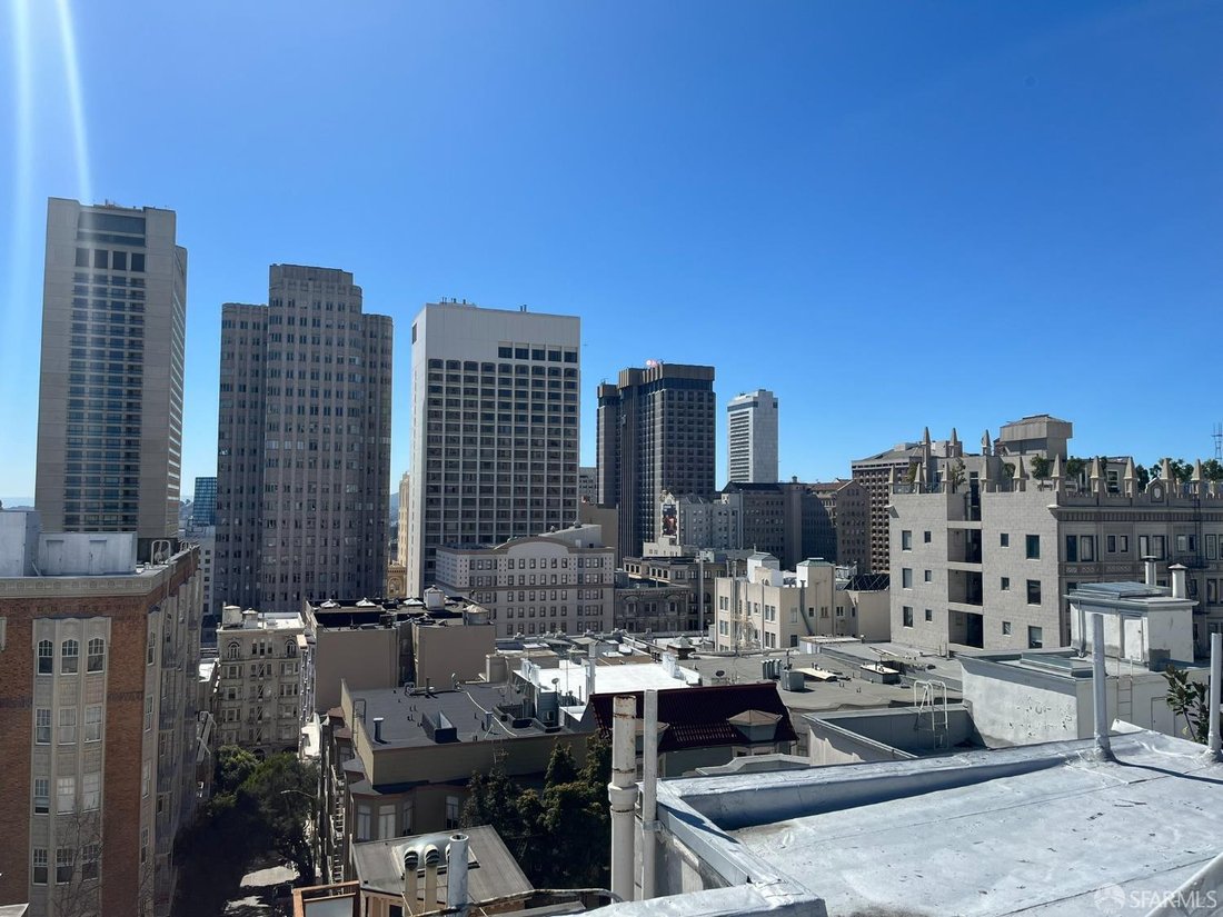 San Francisco, California, United States 2 - 18349019