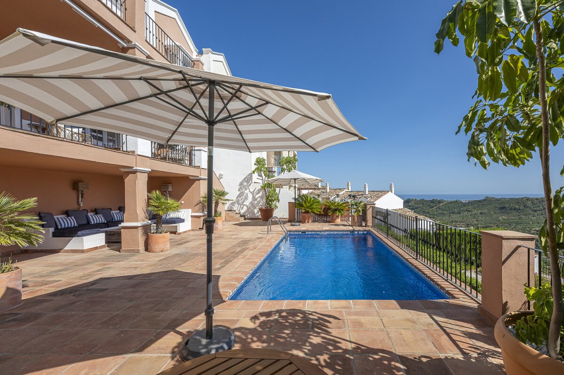 Villa in Benahavis, Andalusia, Spain 1 - 18349591