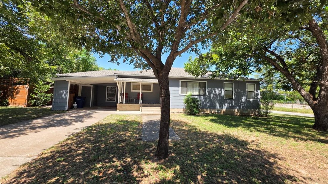 House in Austin, Texas, United States 1 - 18349771