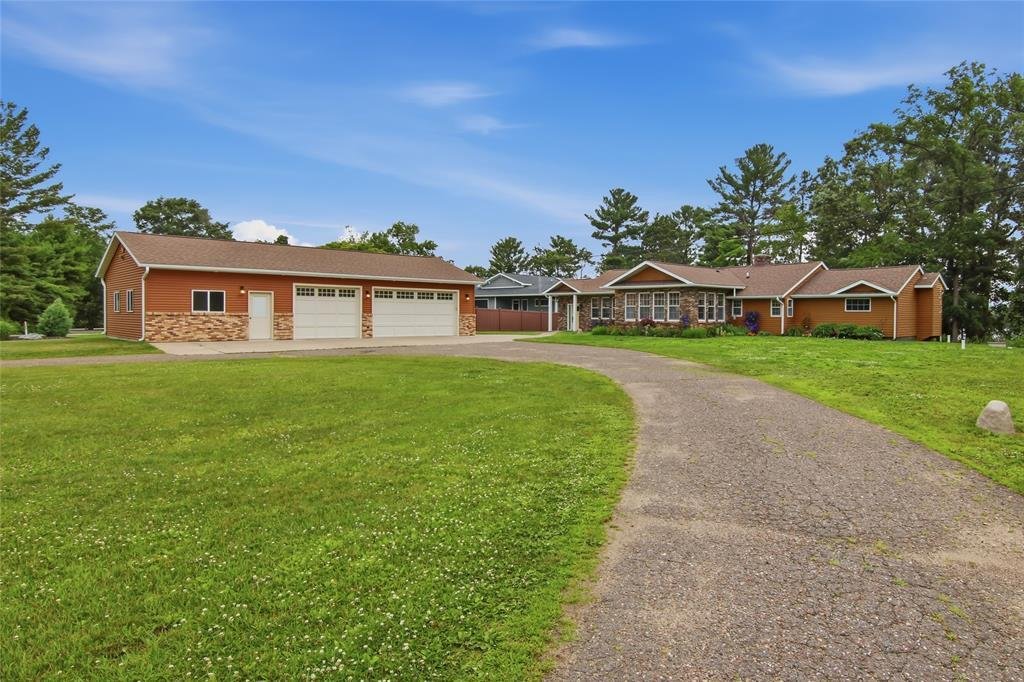 House in Chippewa Falls, Wisconsin, United States 2 - 18349221