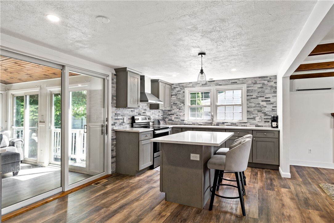 House in Tiverton, Rhode Island, United States 4 - 18349133