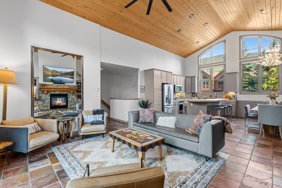 Dillon, Colorado, United States 4 - 18349683