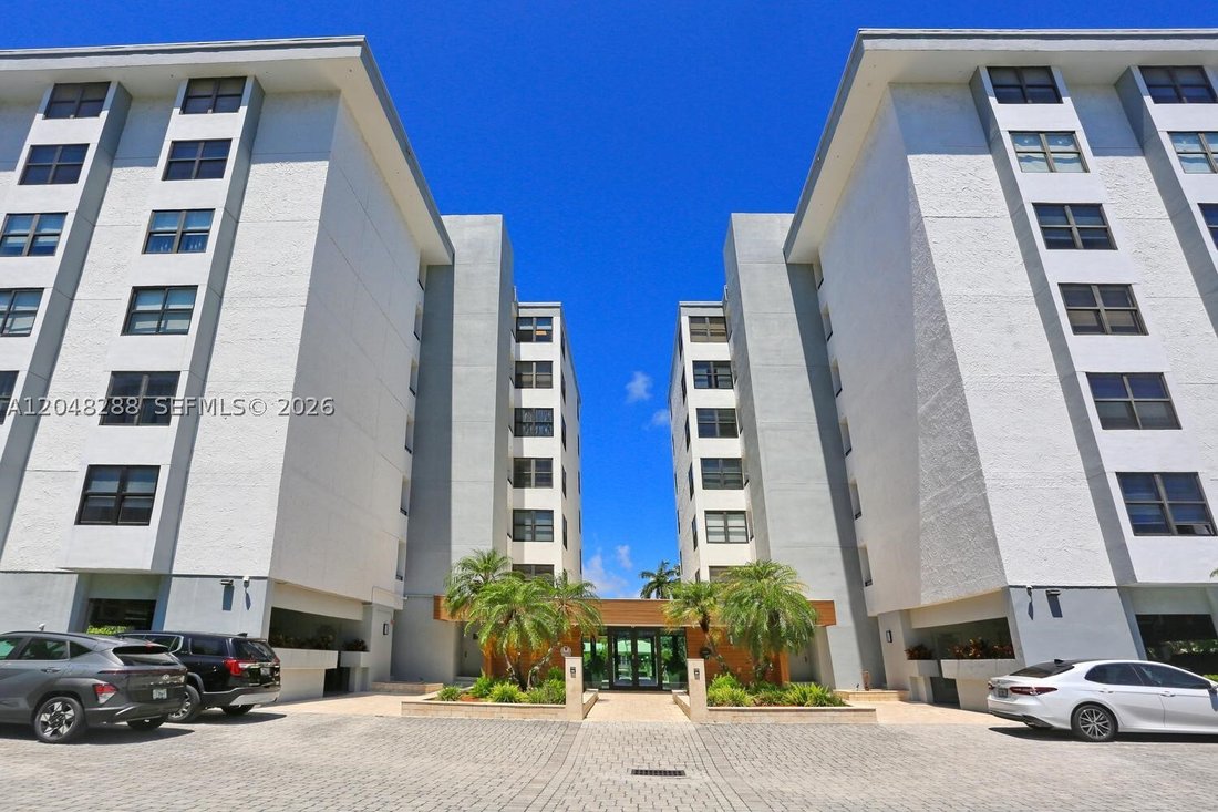Condo in Bal Harbour, Florida, United States 3 - 18349760