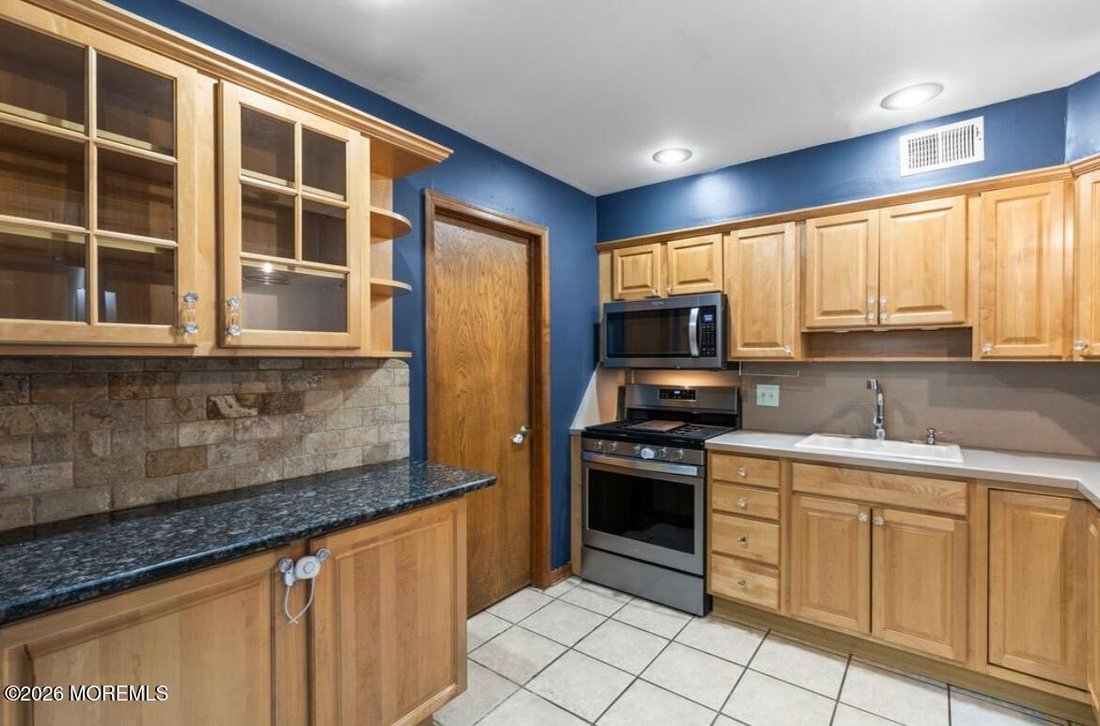 Condo in Long Branch, New Jersey, United States 3 - 18349164